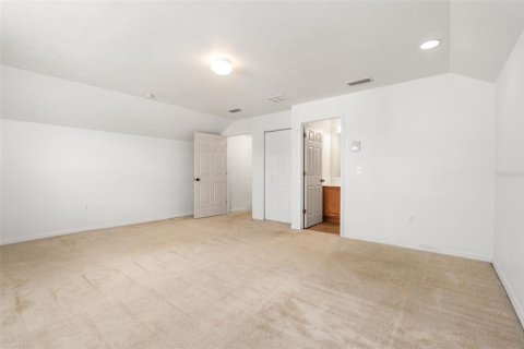 House in Gainesville, Florida 4 bedrooms, 224.17 sq.m. № 1877400 - photo 24
