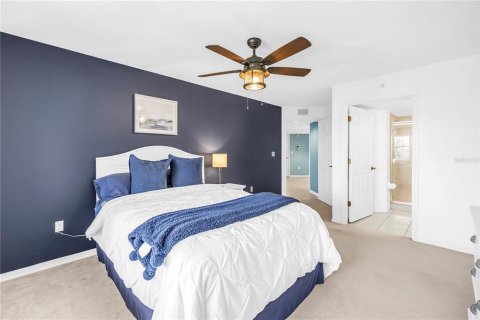 Condo in Redington Beach, Florida, 3 bedrooms  № 2106660 - photo 21
