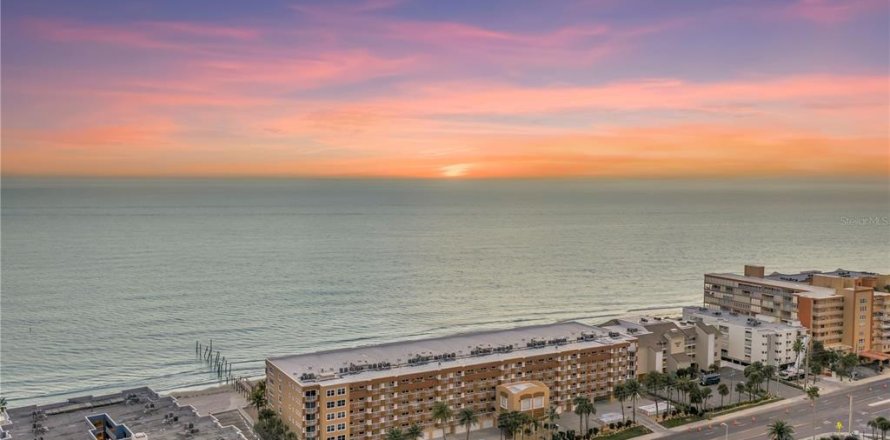 Condo in Redington Beach, Florida, 3 bedrooms  № 2106660