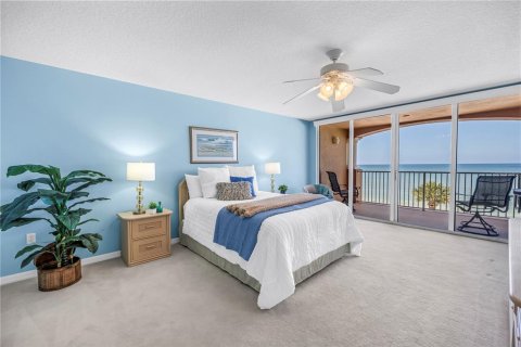 Condo in Redington Beach, Florida, 3 bedrooms  № 2106660 - photo 14