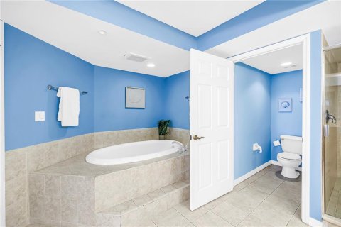 Condo in Redington Beach, Florida, 3 bedrooms  № 2106660 - photo 19