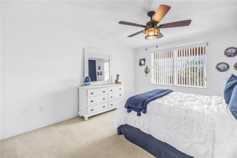 Condo in Redington Beach, Florida, 3 bedrooms  № 2106660 - photo 22