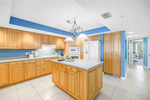 Condo in Redington Beach, Florida, 3 bedrooms  № 2106660 - photo 7