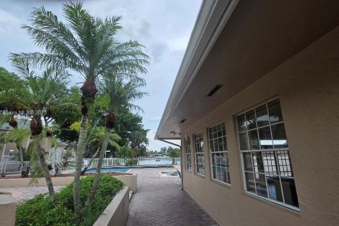 Condominio en venta en Pembroke Pines, Florida, 2 dormitorios, 79.34 m2 № 1958299 - foto 12