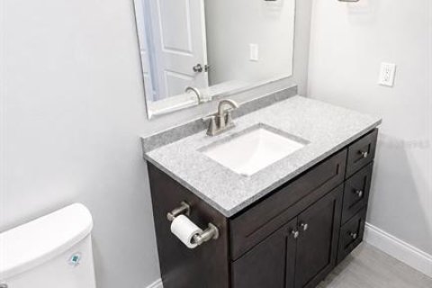 Apartment in Sarasota, Florida 2 bedrooms, 103.59 sq.m. № 2228218 - photo 12