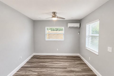 Apartment in Sarasota, Florida 2 bedrooms, 103.59 sq.m. № 2228218 - photo 4