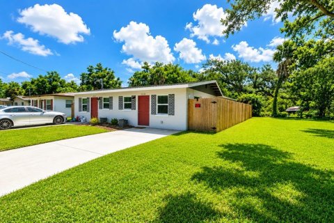 Apartment in Sarasota, Florida 2 bedrooms, 103.59 sq.m. № 2228218