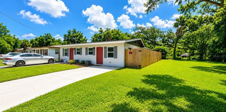 Apartment in Sarasota, Florida 2 bedrooms, 103.59 sq.m. № 2228218