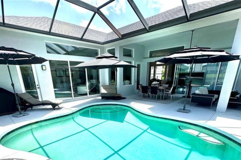 House in Parrish, Florida 4 bedrooms, 236.71 sq.m. № 2199206 - photo 7