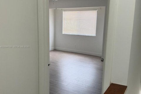 Touwnhouse à louer à Greenacres, Floride: 2 chambres, 113.9 m2 № 2395462 - photo 27