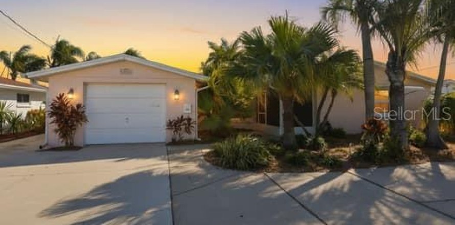 Villa ou maison à Hudson, Floride 3 chambres, 163.6 m2 № 2199999