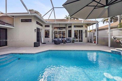 Villa ou maison à vendre à Coral Springs, Floride: 5 chambres, 251.49 m2 № 2020183 - photo 11