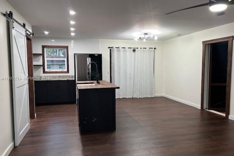 Купить виллу или дом в Деланд, Флорида 4 комнаты, 93.65м2, № 1995214 - фото 10