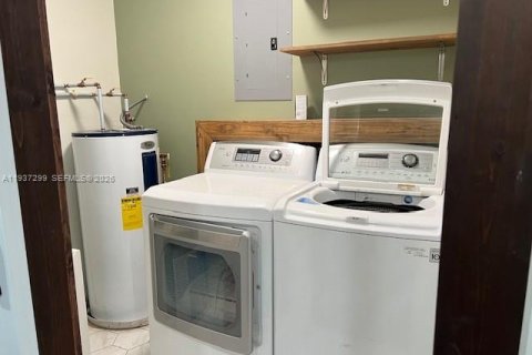 Купить виллу или дом в Деланд, Флорида 4 комнаты, 93.65м2, № 1995214 - фото 16