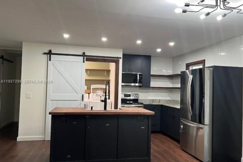 Купить виллу или дом в Деланд, Флорида 4 комнаты, 93.65м2, № 1995214 - фото 14