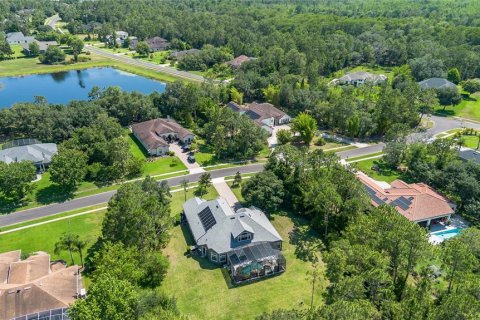 House in Orlando, Florida 6 bedrooms, 406.73 sq.m. № 1769883 - photo 9