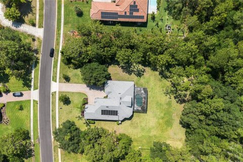House in Orlando, Florida 6 bedrooms, 406.73 sq.m. № 1769883 - photo 5