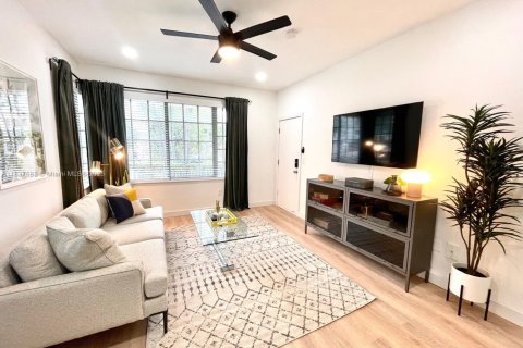 Condominio en venta en Miami Beach, Florida, 1 dormitorio, 41.53 m2 № 1823445 - foto 4