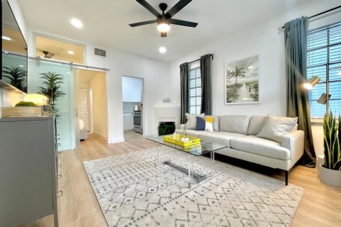 Condominio en venta en Miami Beach, Florida, 1 dormitorio, 41.53 m2 № 1823445 - foto 1