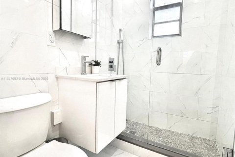 Condominio en venta en Miami Beach, Florida, 1 dormitorio, 41.53 m2 № 1823445 - foto 16