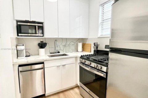 Condominio en venta en Miami Beach, Florida, 1 dormitorio, 41.53 m2 № 1823445 - foto 7
