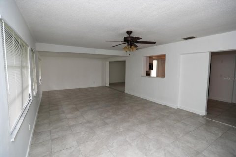 Casa en venta en Port Charlotte, Florida, 3 dormitorios, 195.56 m2 № 2238011 - foto 26