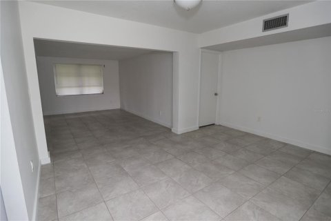 Casa en venta en Port Charlotte, Florida, 3 dormitorios, 195.56 m2 № 2238011 - foto 20