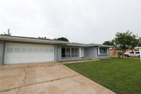 Casa en venta en Port Charlotte, Florida, 3 dormitorios, 195.56 m2 № 2238011 - foto 16
