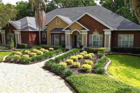 House in Ocala, Florida 4 bedrooms, 313.55 sq.m. № 2110438 - photo 7