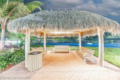 Copropriété à vendre à Deerfield Beach, Floride: 2 chambres, 76.18 m2 № 1999640 - photo 30
