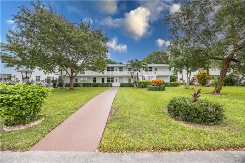 Copropriété à vendre à Deerfield Beach, Floride: 2 chambres, 76.18 m2 № 1999640 - photo 3