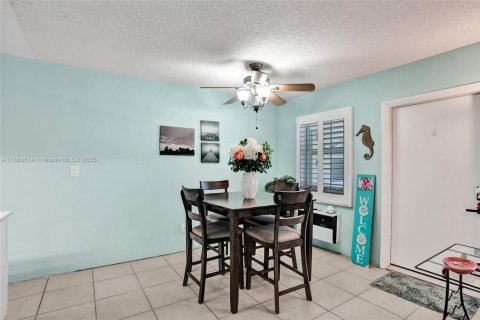 Купить кондоминиум в Помпано-Бич, Флорида 2 спальни, 106.84м2, № 1983370 - фото 8