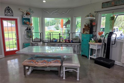 House in Seffner, Florida 3 bedrooms, 250.84 sq.m. № 2399175 - photo 15