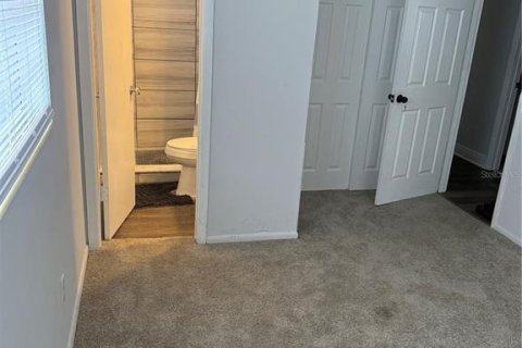House in Sanford, Florida 3 bedrooms, 114.36 sq.m. № 2259295 - photo 8