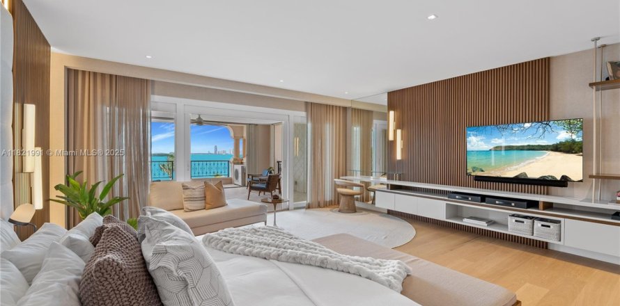 Condominio en Miami Beach, Florida, 5 dormitorios  № 1937658