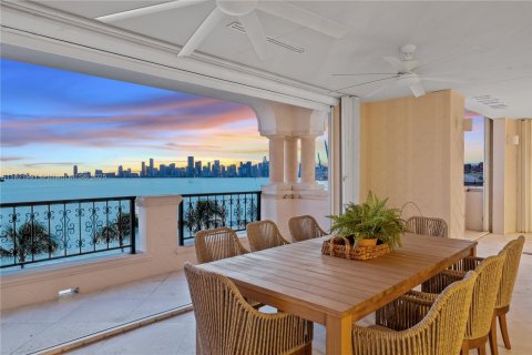 Condo in Miami Beach, Florida, 5 bedrooms  № 1937658 - photo 4