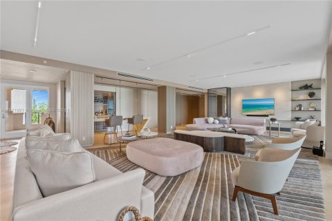Copropriété à louer à Miami Beach, Floride: 5 chambres, 568.56 m2 № 1937658 - photo 19
