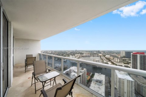 Condominio en venta en Hallandale Beach, Florida, 2 dormitorios, 100.89 m2 № 2049036 - foto 24