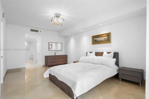 Condominio en venta en Hallandale Beach, Florida, 2 dormitorios, 100.89 m2 № 2049036 - foto 17