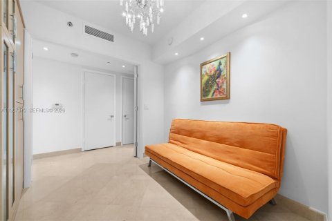 Condominio en venta en Hallandale Beach, Florida, 2 dormitorios, 100.89 m2 № 2049036 - foto 30