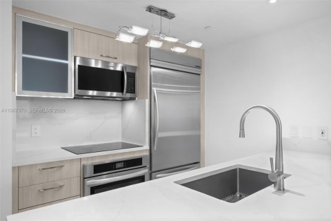 Condominio en venta en Hallandale Beach, Florida, 2 dormitorios, 100.89 m2 № 2049036 - foto 10