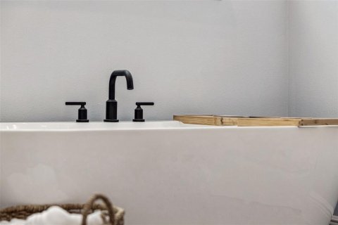 Купить виллу или дом в Уинтер-Гарден, Флорида 12 комнат, 373.93м2, № 2091896 - фото 23