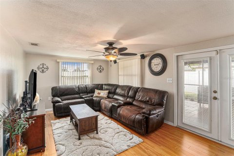 Casa en venta en Holiday, Florida, 2 dormitorios, 114.46 m2 № 1909777 - foto 10
