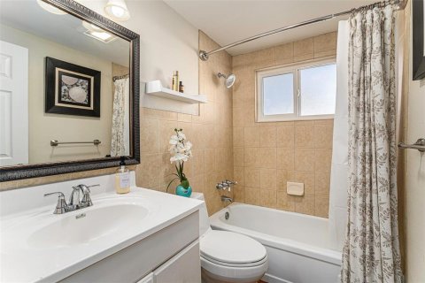 Casa en venta en Holiday, Florida, 2 dormitorios, 114.46 m2 № 1909777 - foto 19