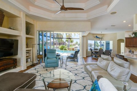 Casa en alquiler en Punta Gorda, Florida, 3 dormitorios, 211.35 m2 № 1690331 - foto 12