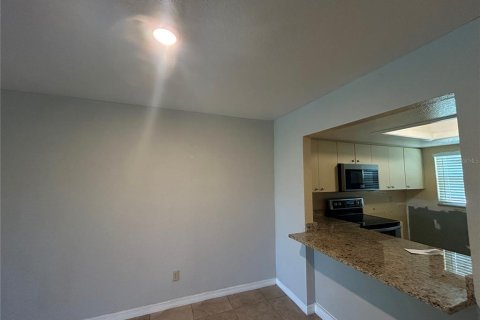 Appartement à louer à Sarasota, Floride: 2 chambres, 111.48 m2 № 1808820 - photo 6