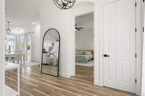 House in Bradenton, Florida 3 bedrooms, 169.18 sq.m. № 1849419 - photo 6