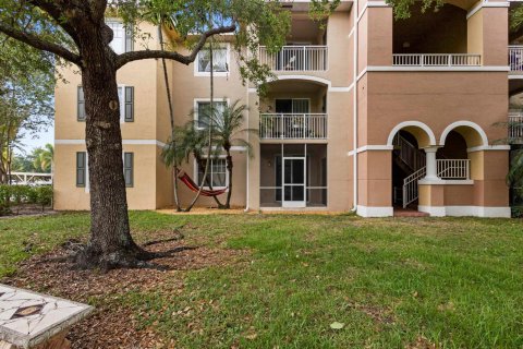 Copropriété à louer à West Palm Beach, Floride: 3 chambres, 138.7 m2 № 2154112 - photo 2