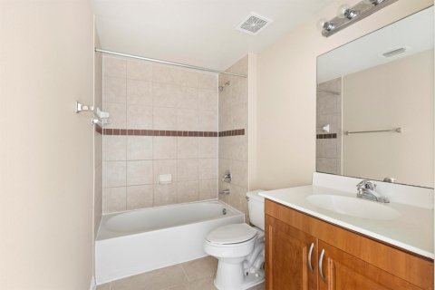 Copropriété à louer à West Palm Beach, Floride: 3 chambres, 138.7 m2 № 2154112 - photo 24