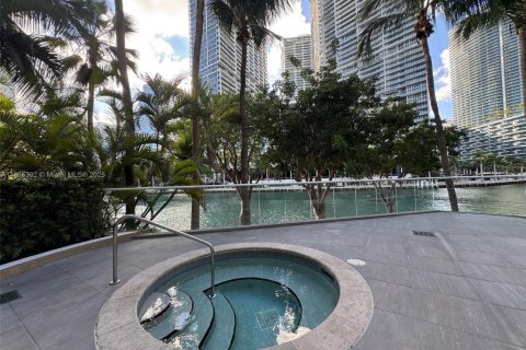 Condo in Miami, Florida, 2 bedrooms  № 1953355 - photo 30